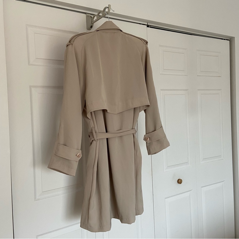 VINTAGE Beige Belted Trench Coat -Size 7 - Picture 10 of 10